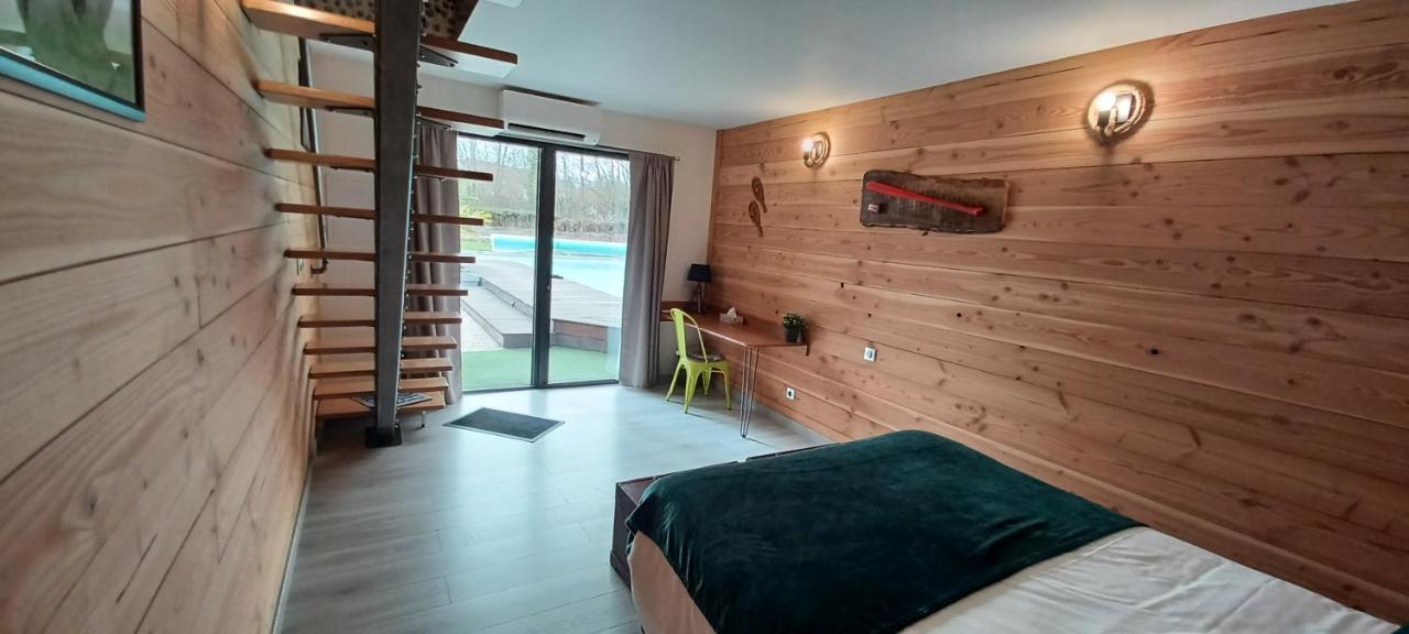 吉弗里Au Petit Pressoir住宿加早餐旅馆 外观 照片